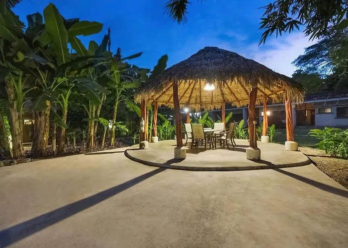 Peaceful 2br Retreat W Pool - Near Cr Beaches